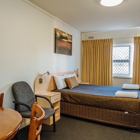 Canning Bridge Auto Lodge パース エクステリア 写真