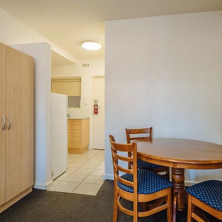 Canning Bridge Auto Lodge パース エクステリア 写真
