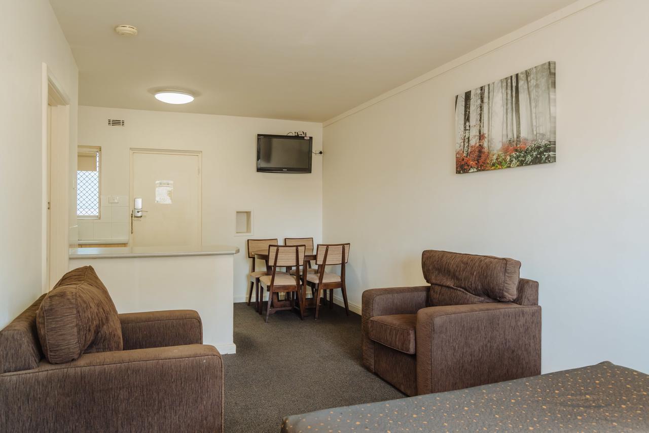 Canning Bridge Auto Lodge パース エクステリア 写真