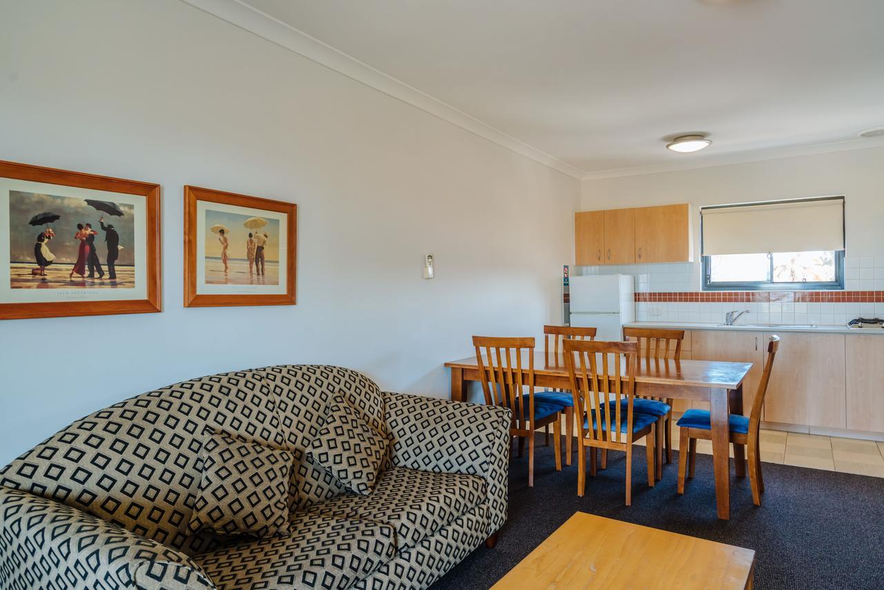 Canning Bridge Auto Lodge パース エクステリア 写真