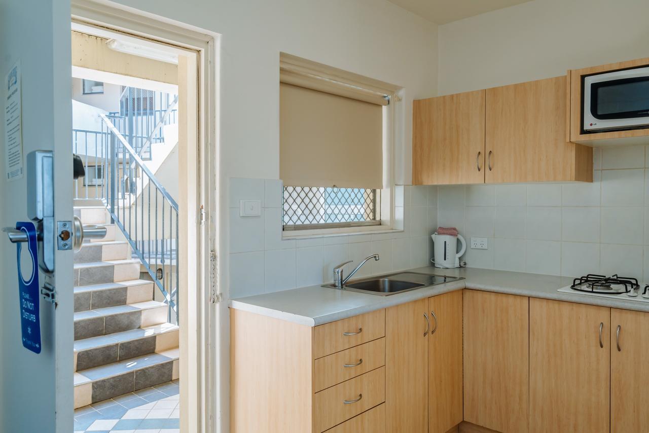 Canning Bridge Auto Lodge パース エクステリア 写真