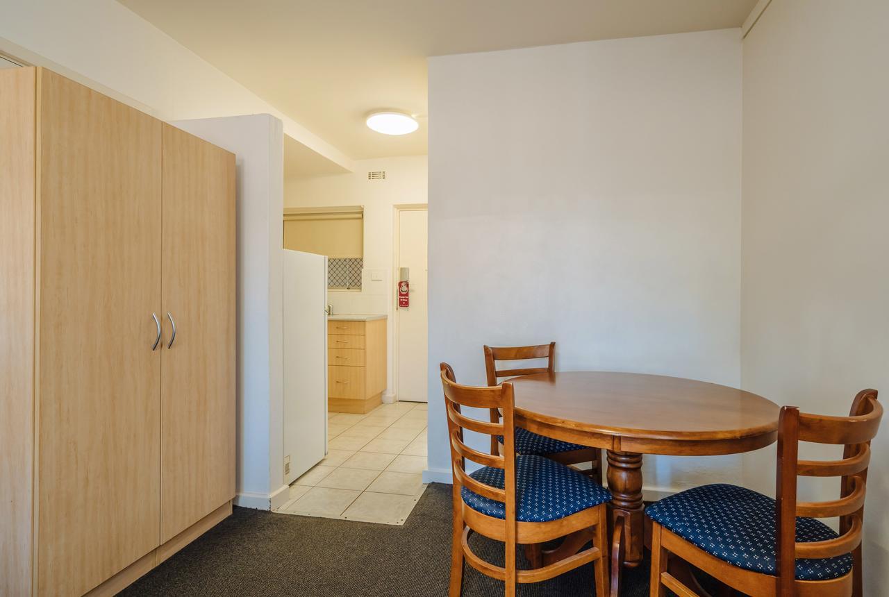 Canning Bridge Auto Lodge パース エクステリア 写真