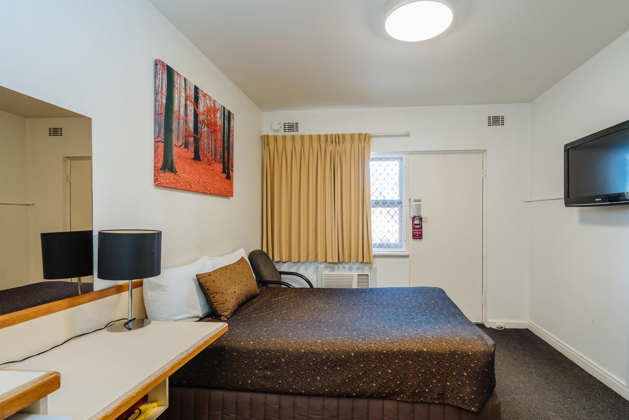 Canning Bridge Auto Lodge パース エクステリア 写真